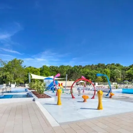 Drago Tours Tent Holiday Sunshine, Lanterna Luxusní stan Poreč