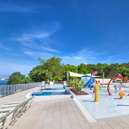 Luxusní stan Drago Tours Tent Holiday Sunshine, Lanterna