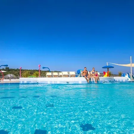 Luxusní stan Drago Tours Tent Holiday Sunshine, Lanterna Poreč